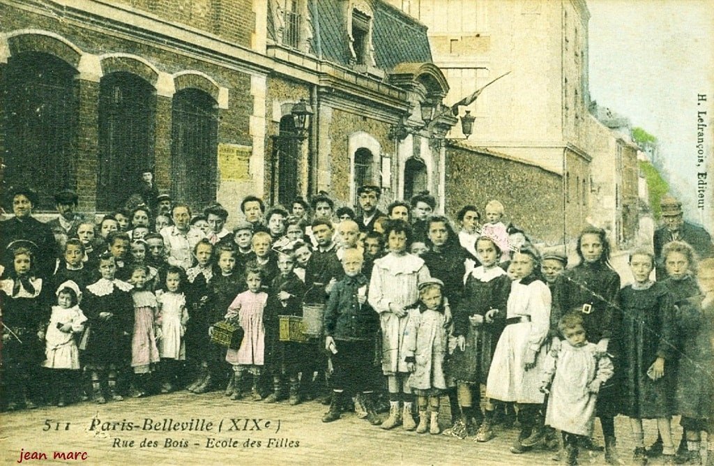 Paris XIXe - Rue des Bois - Ecole des Filles (en fait école des Garçons rue du Pré-st-Gervais).jpg