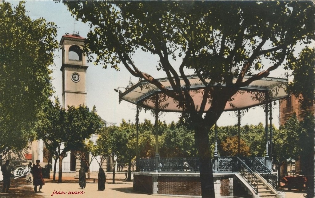 Guelma - La Place Saint-Augustin.jpg
