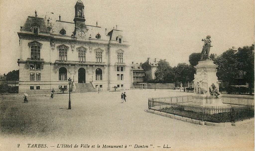Tarbes (2) LL.jpg