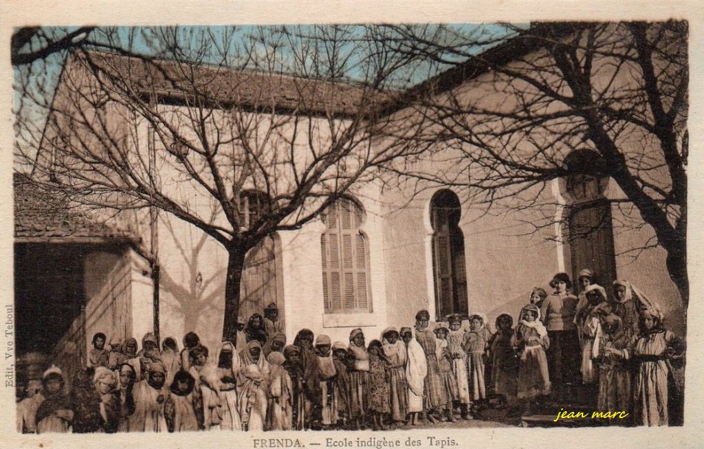 Frenda - École indigène des Tapis.jpg