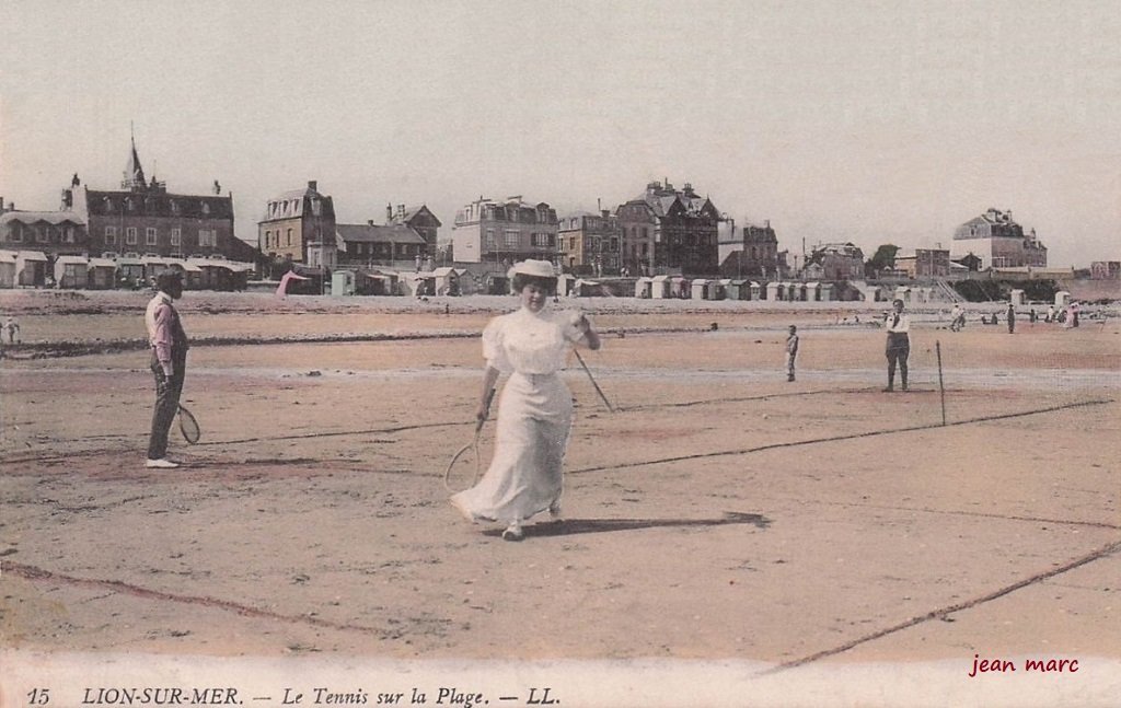 Lion-sur-Mer - Le Tennis sur la Plage.jpg