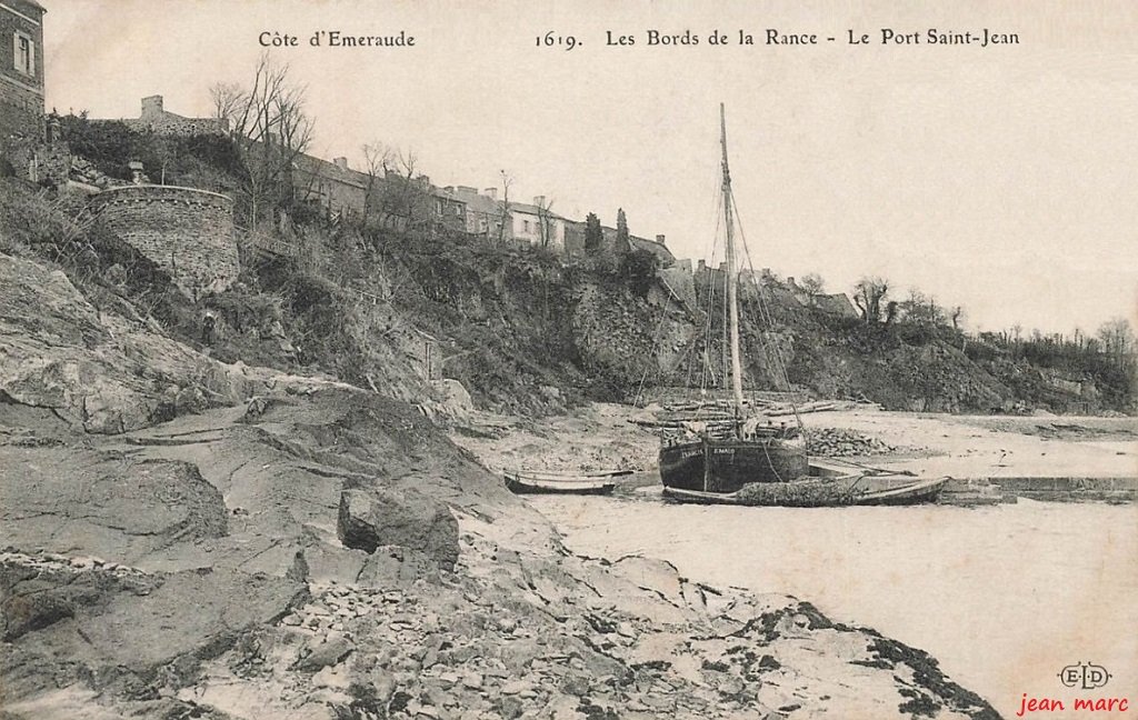 La Ville-ès-Nonais - Le Port Saint-Jean.jpg