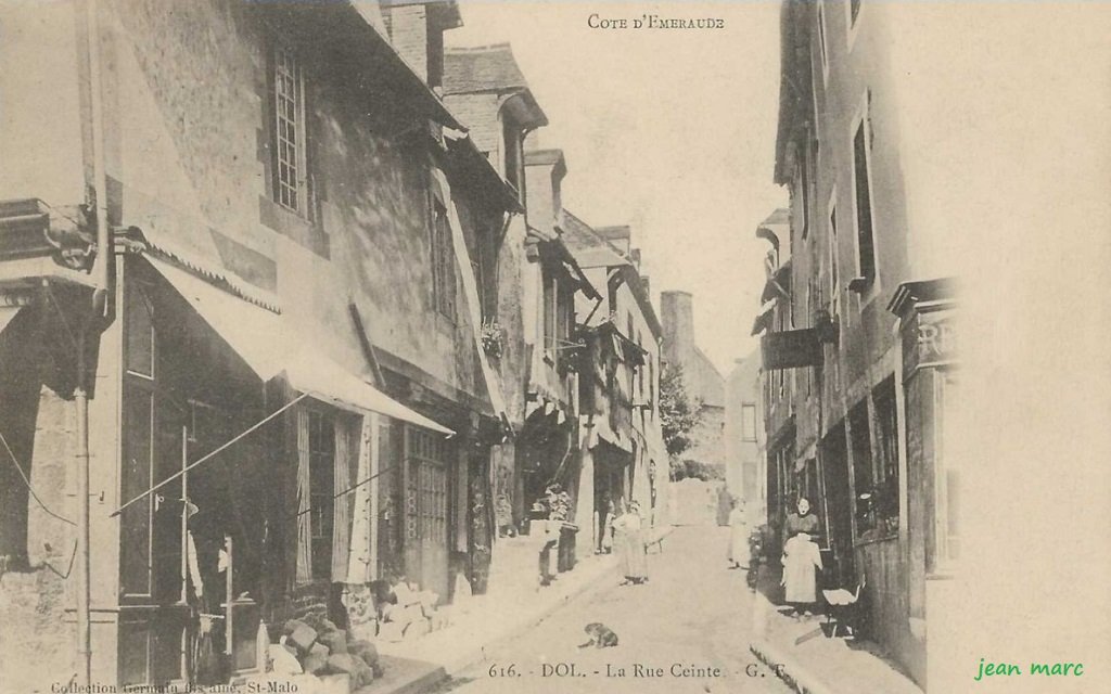Dol - La Rue Ceinte.jpg