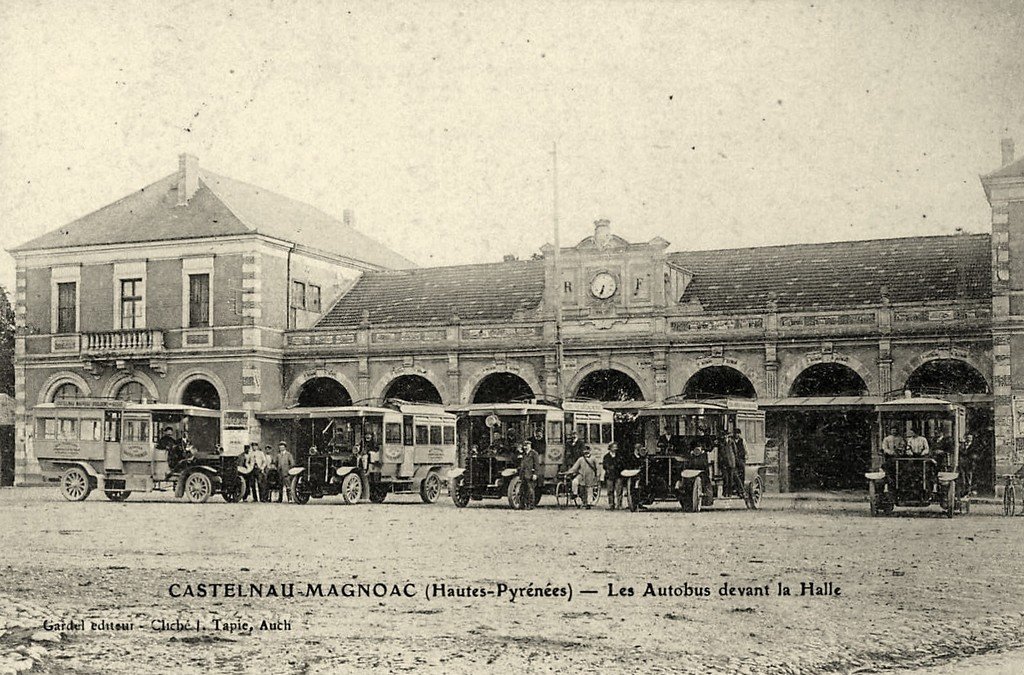 Autobus Castelnau Magnoac 11.jpg
