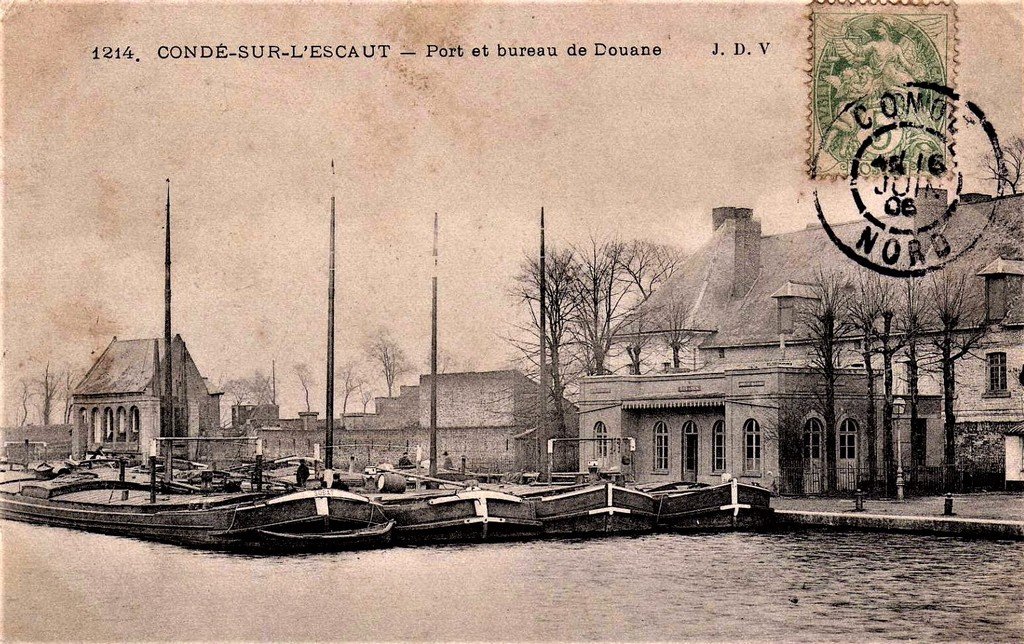 Condé 1214.jpg