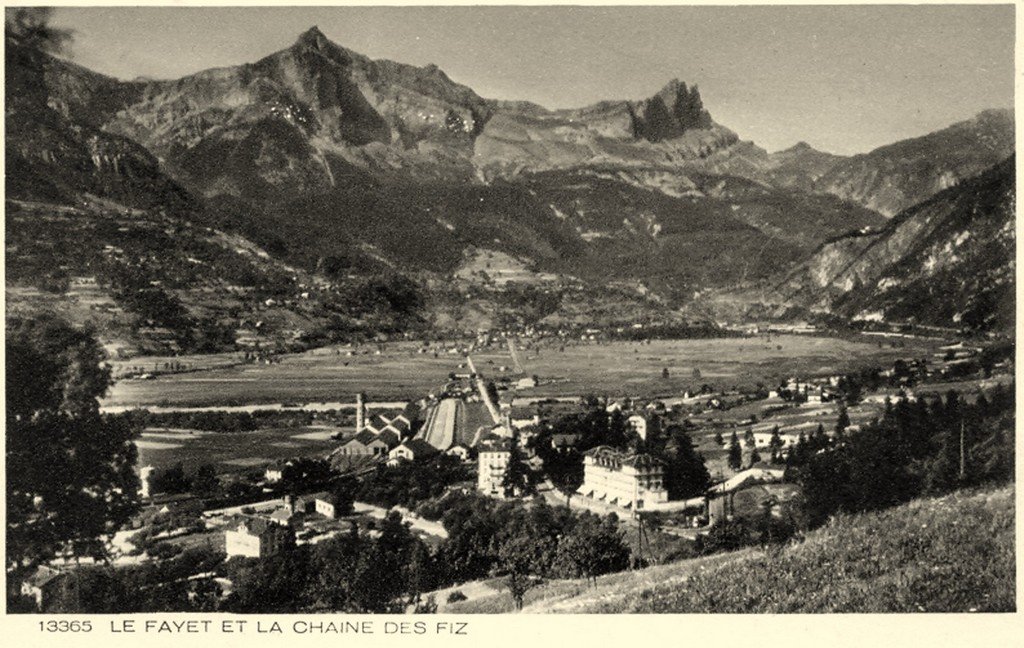 Le Fayet 13365-74.jpg