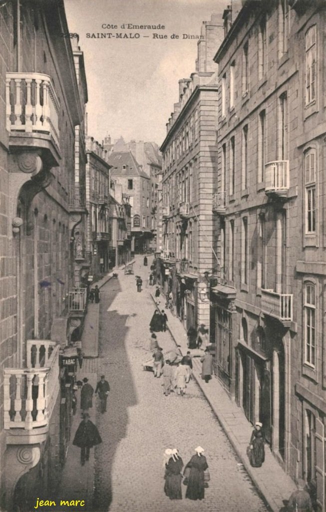 Saint-Malo - Rue de Dinan.jpg