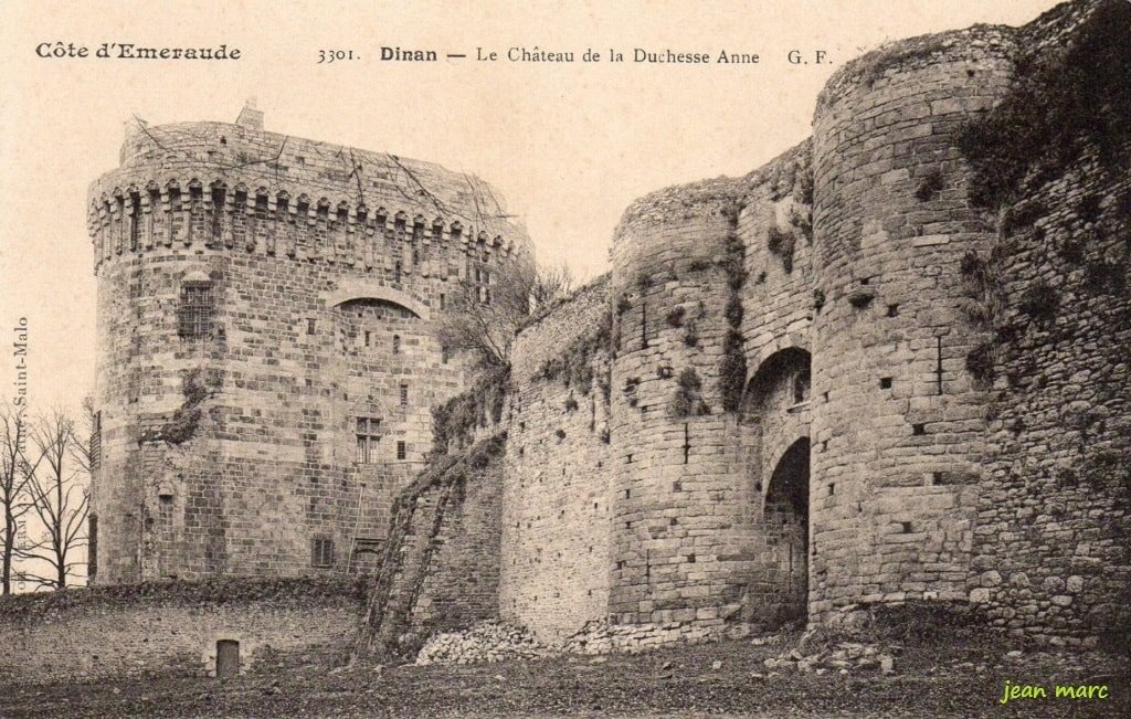 Dinan - Le Château de la Duchesse Anne.jpg
