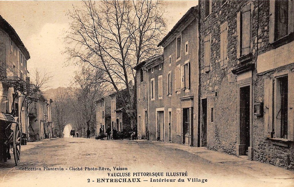 Entrechaux (2) 84.jpg