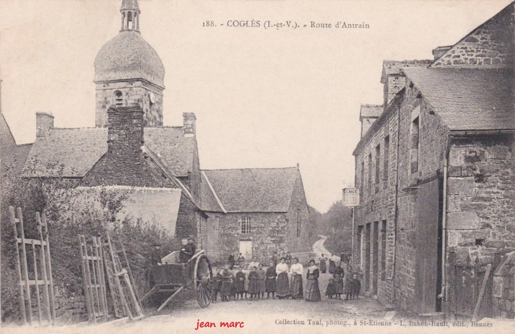 Coglès - Route d'Antrain.jpg