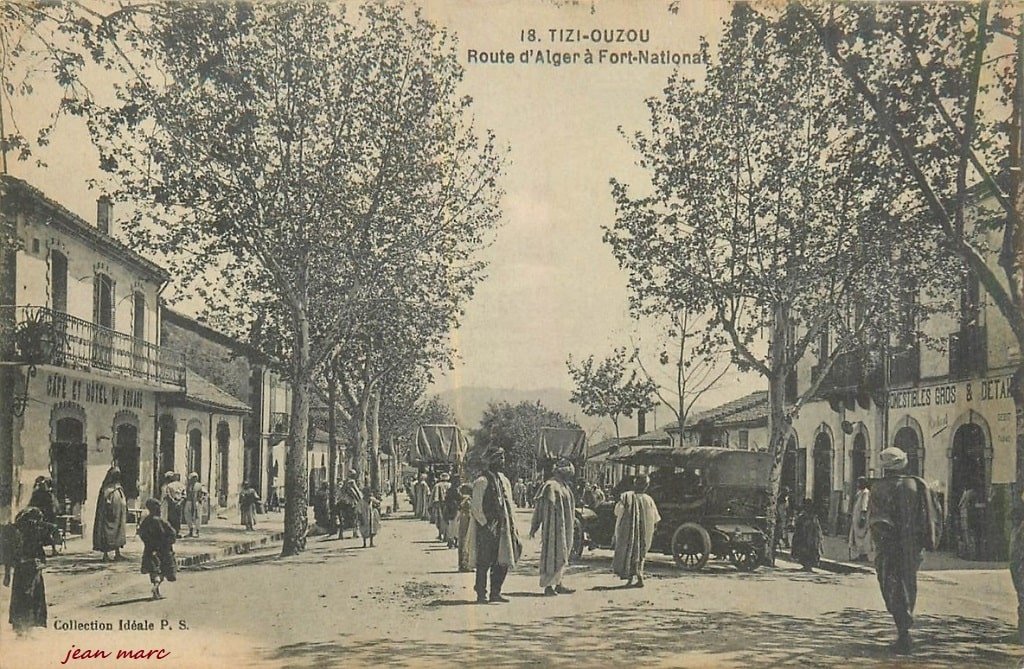 Tizi-Ouzou - Route d'Alger à Fort-National.jpg