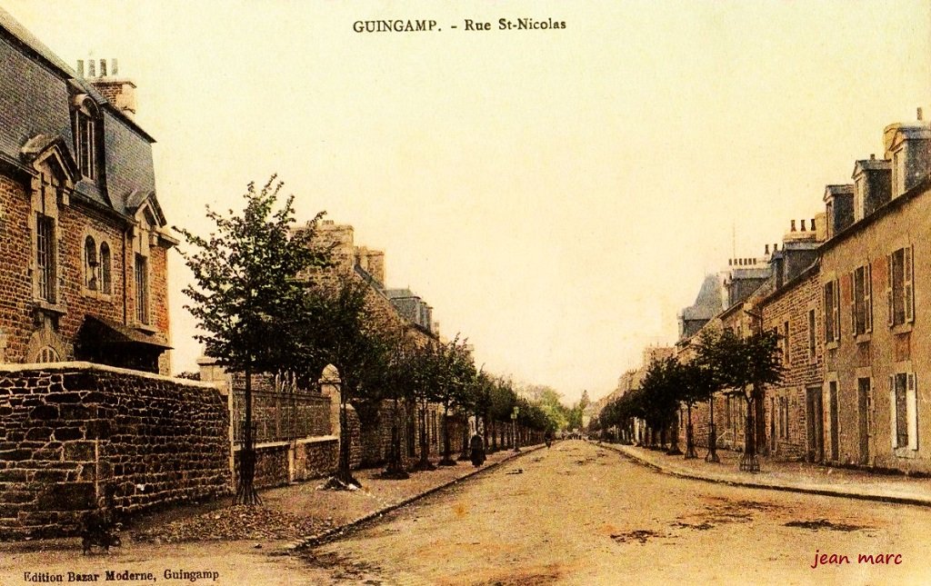 Guingamp - Rue Saint-Nicolas.jpg