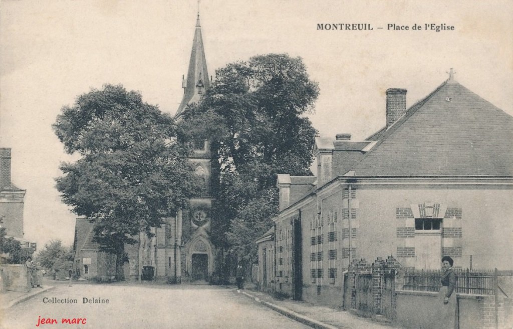 Montreuil - Place de l'Église.jpg