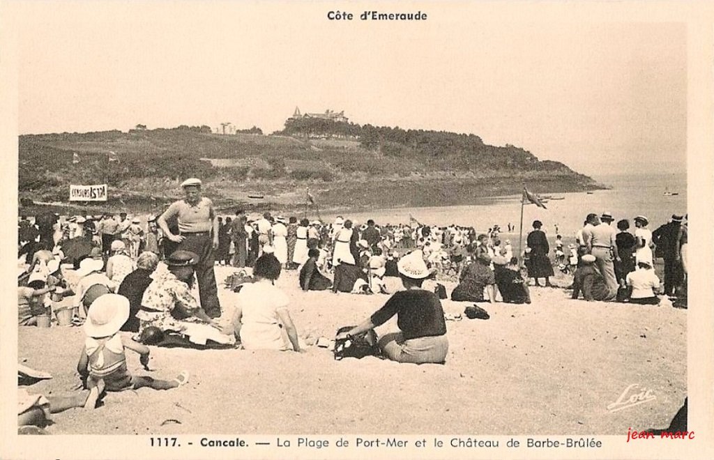 Cancale - La Plage de Port-Mer et le Château de Barbe-Brûlée.jpg