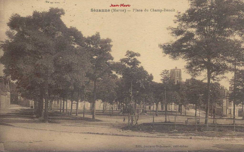 Sézanne - Place du Champ-Benoît.jpg