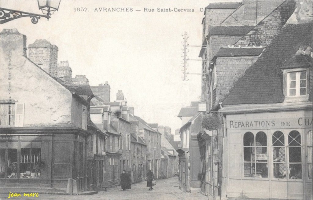 Avranches – Rue Saint-Gervais.jpg