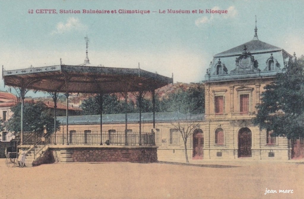 Cette - Le Muséum et Kiosque.jpg