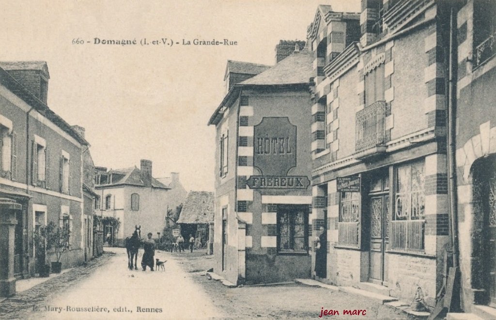 Domagné - La Grande-Rue.jpg