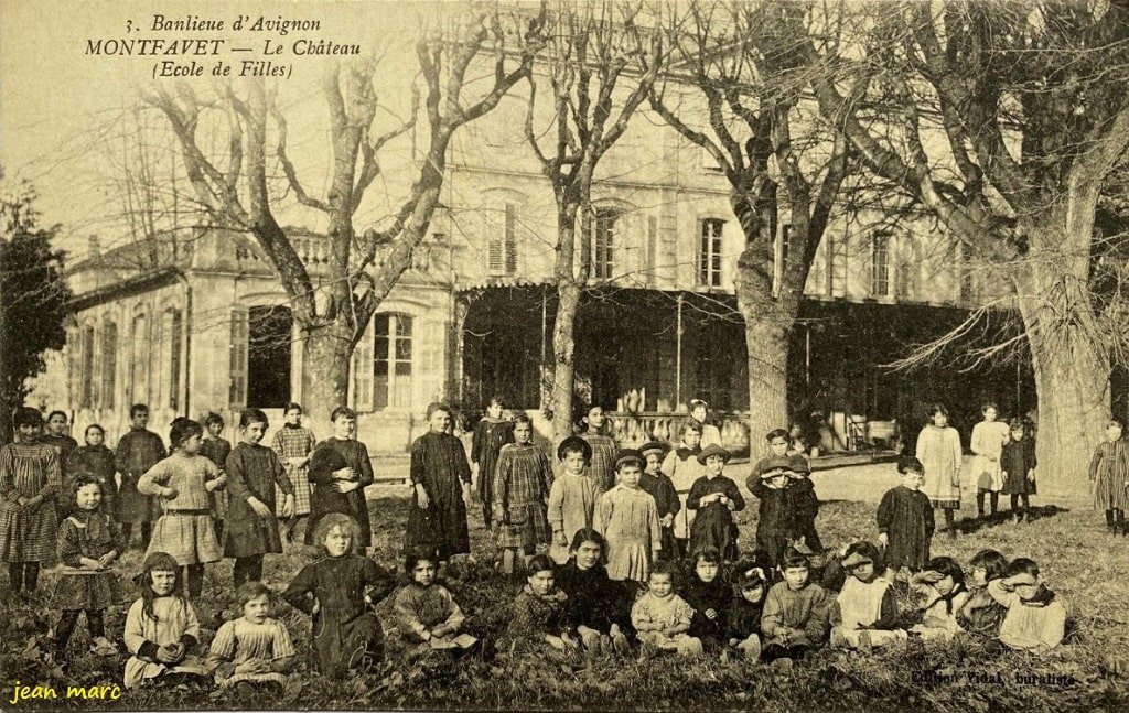 Montfavet - École de Filles.jpg