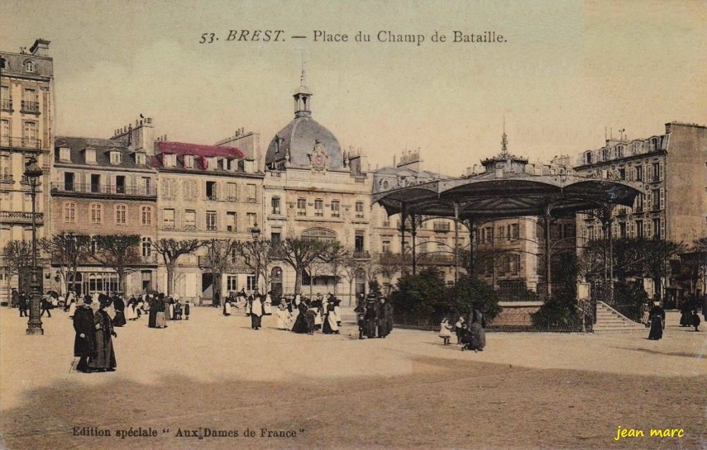 Brest - Place du Champ de Bataille.jpg