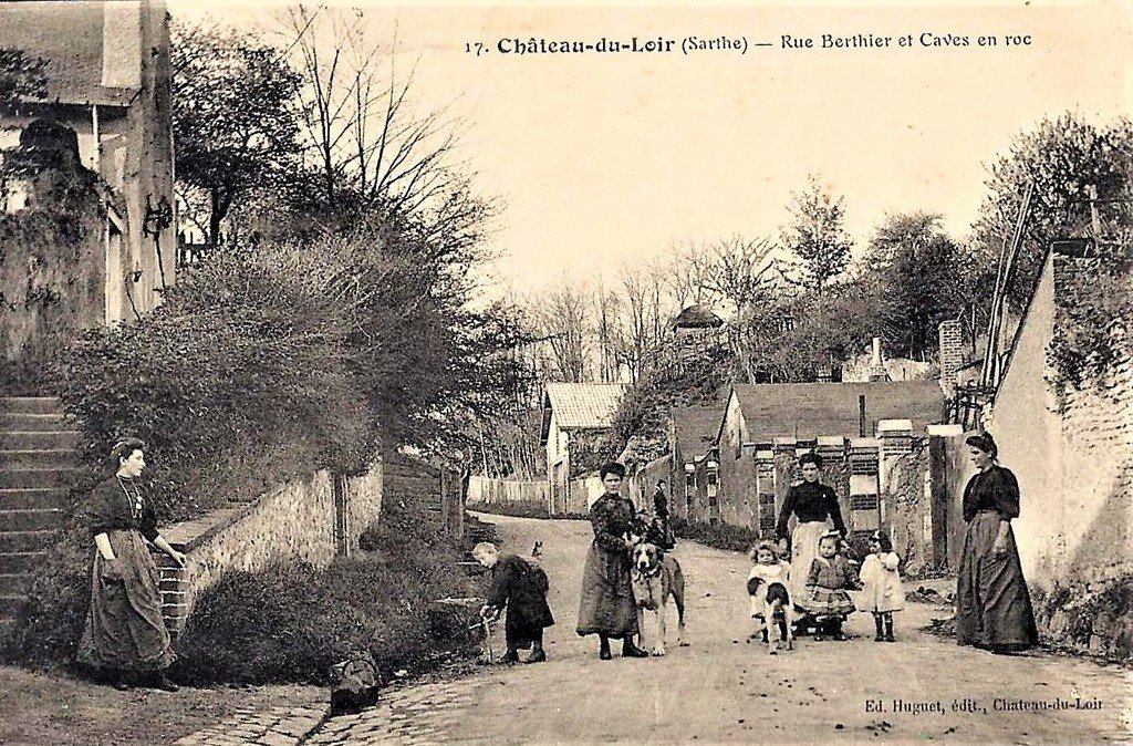 Château du Loir 72.jpg