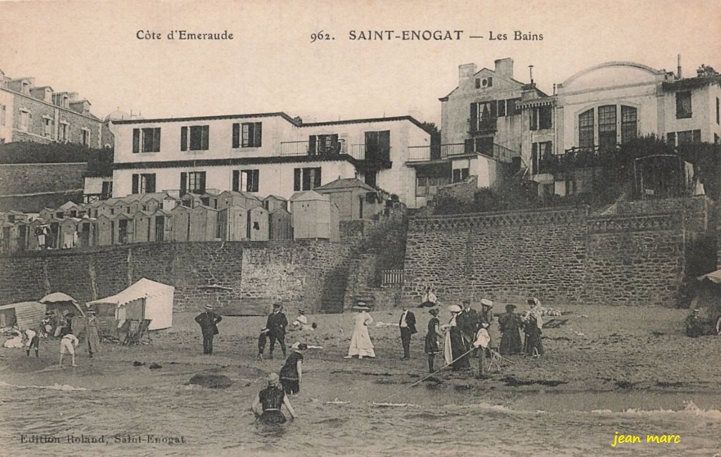 Saint-Enogat - Les Bains.jpg