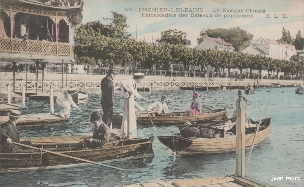 Enghien-les-Bains - Le Kiosque Chinois - Embarcadère des bateaux de promenade.jpg
