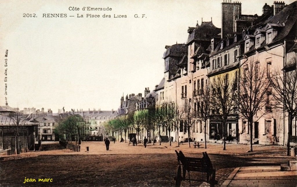 Rennes - La Place des Lices.jpg
