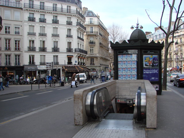 Rue du Bac_Sortie.jpg