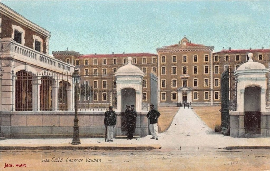 Cette - Caserne Vauban.jpg