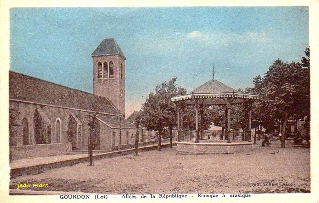 Gourdon - Allées de la République - Kiosque à musique.jpg