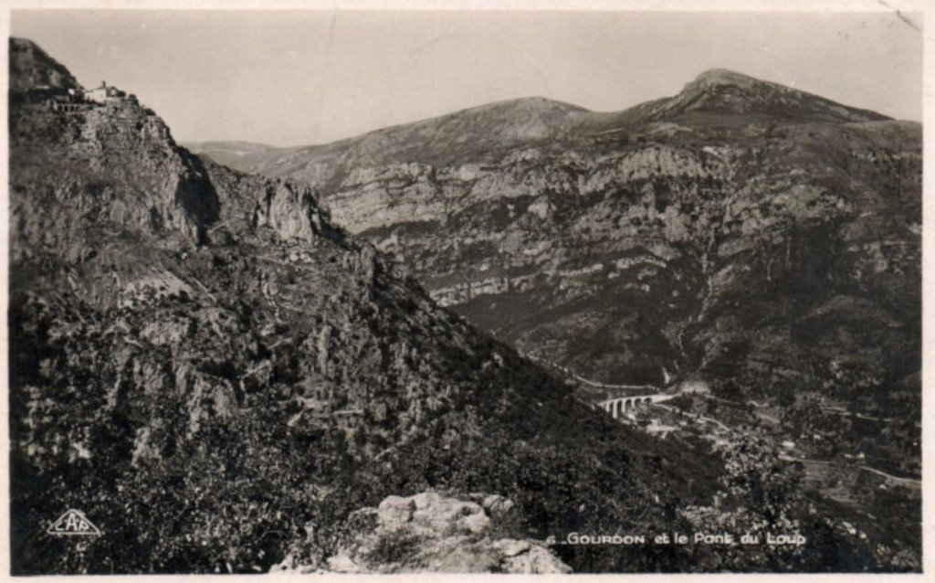Gourdon 06.jpg