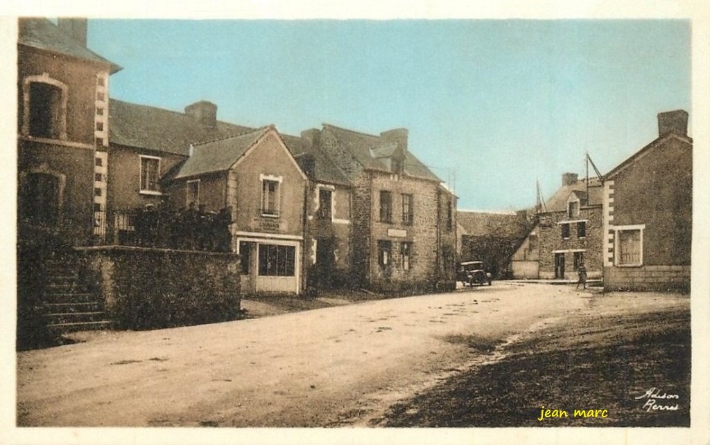Mernel - Le Bourg (Centre).jpg