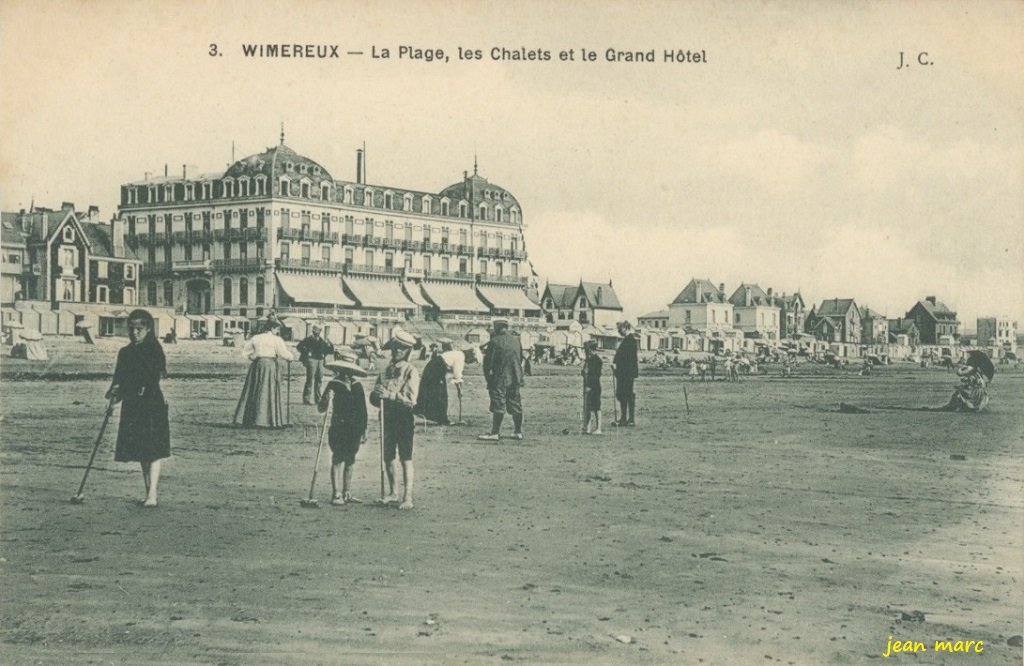 Wimereux - La Plage, les Chalets et le Grand Hôtel.jpg