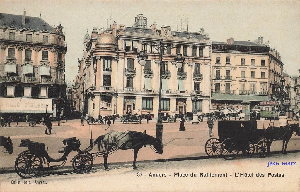 Angers - Place du Ralliement - L'Hôtel des Postes.jpg