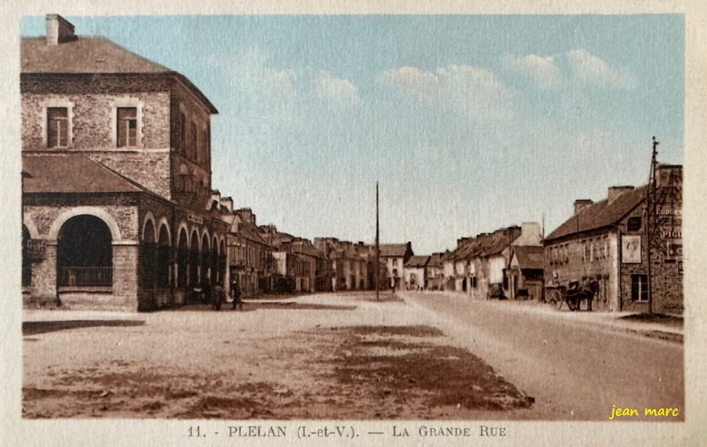 Plélan-le-Grand - La Grande Rue.jpg