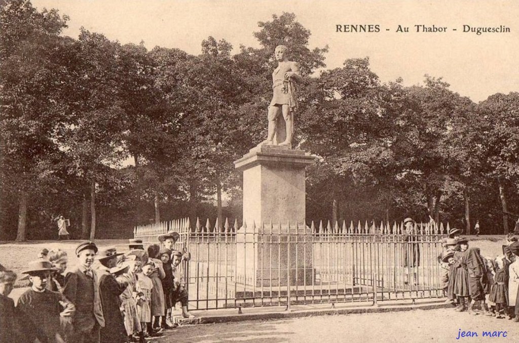 Rennes - Au Thabor - Duguesclin.jpg