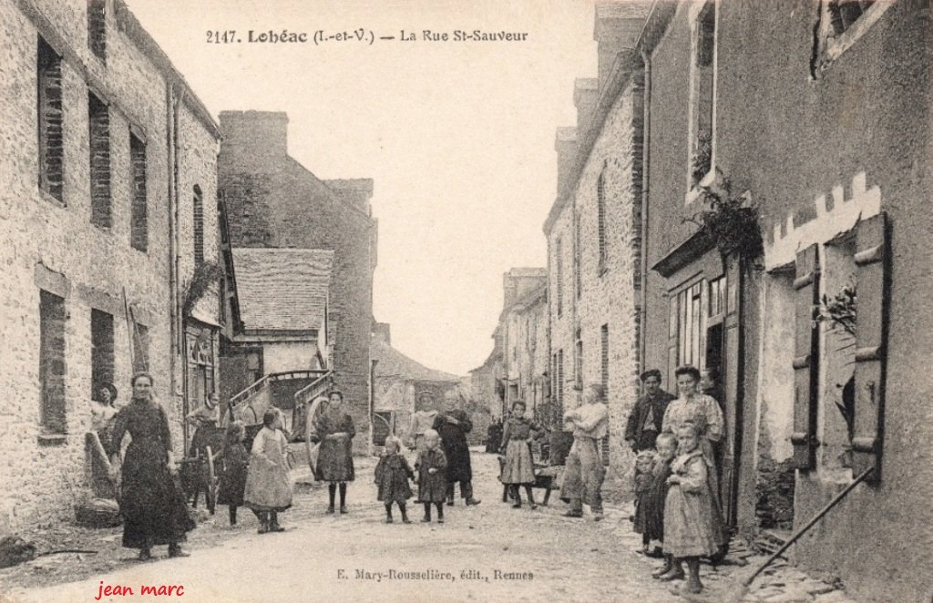 Lohéac - La Rue Saint-Sauveur.jpg