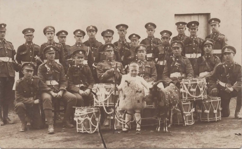 fanfare au bouc 2.jpg