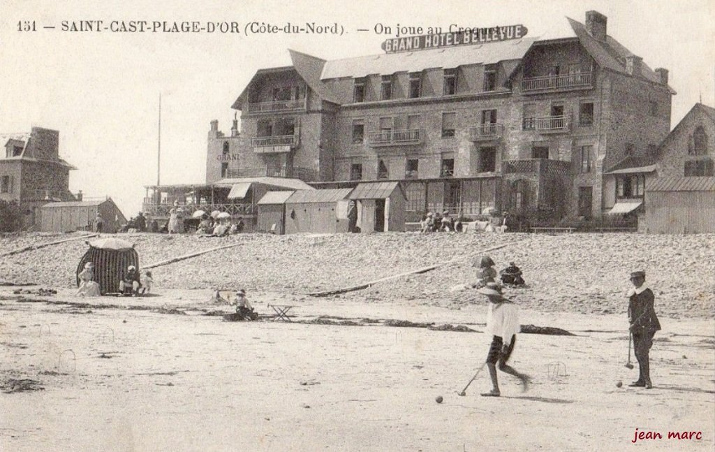 Saint-Cast Plage d'Or - On joue au Croquet.jpg