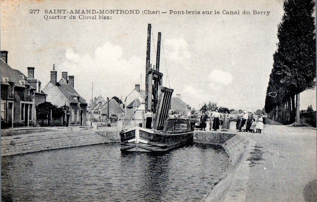 Saint Amand Montrond 18.jpg