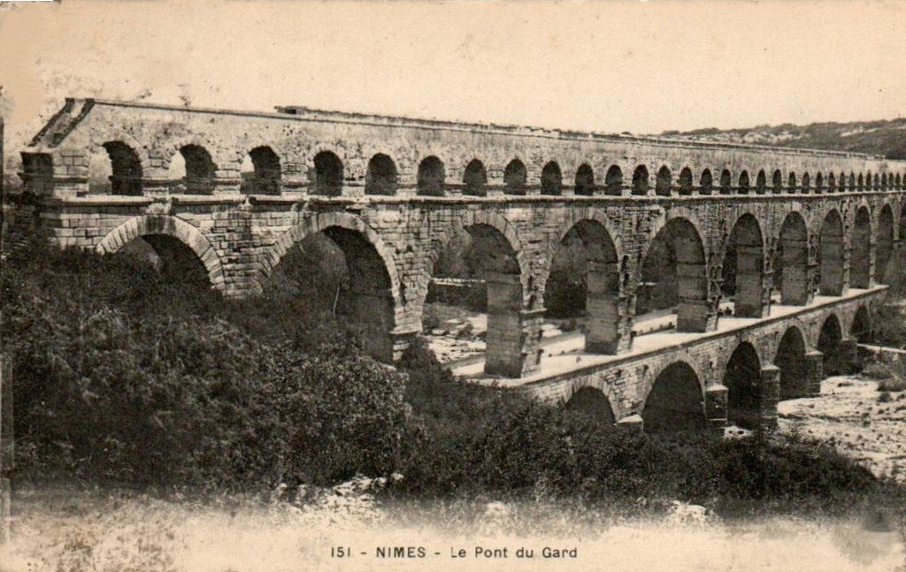 Vers-Pont du Gard 30.jpg