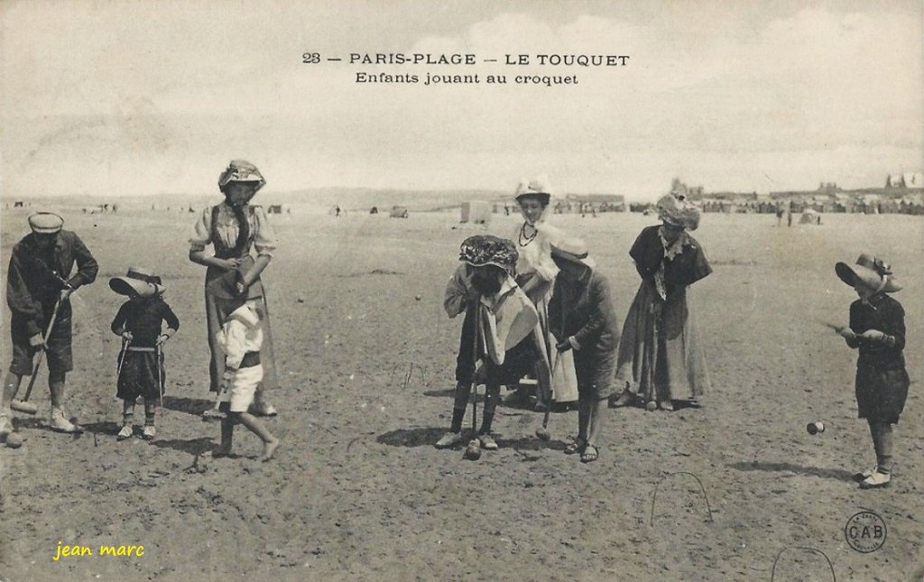 Le Touquet Paris-Plage - Enfants jouant au Croquet.jpg