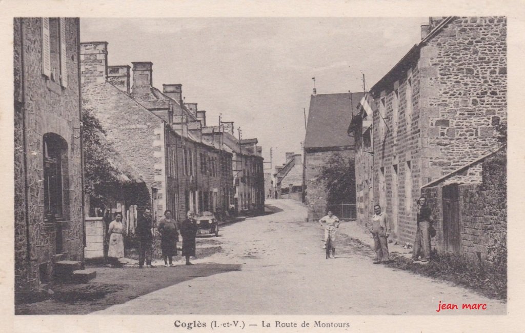 Coglès - Route de Montours.jpg