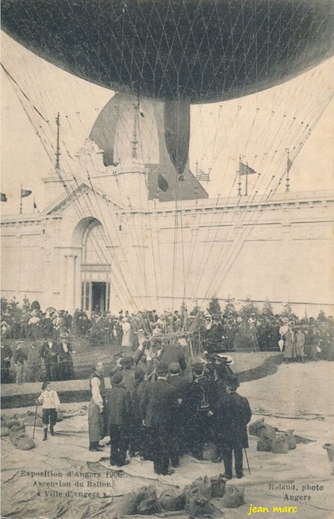 Angers - Exposition 1906 - Ascension du Ballon Ville d'Angers.jpg