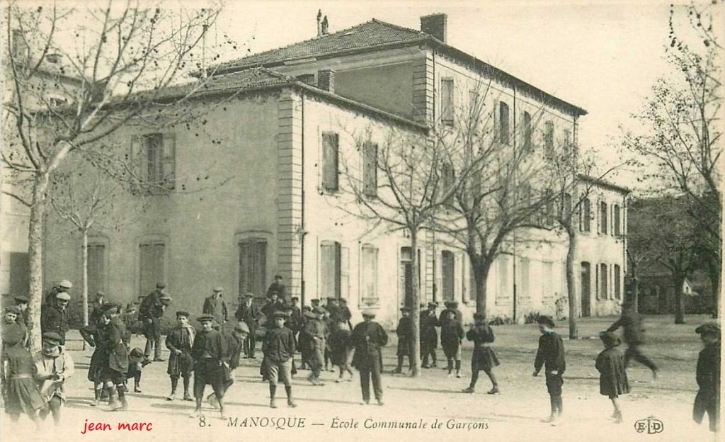 Manosque - École communale de garçons.jpg