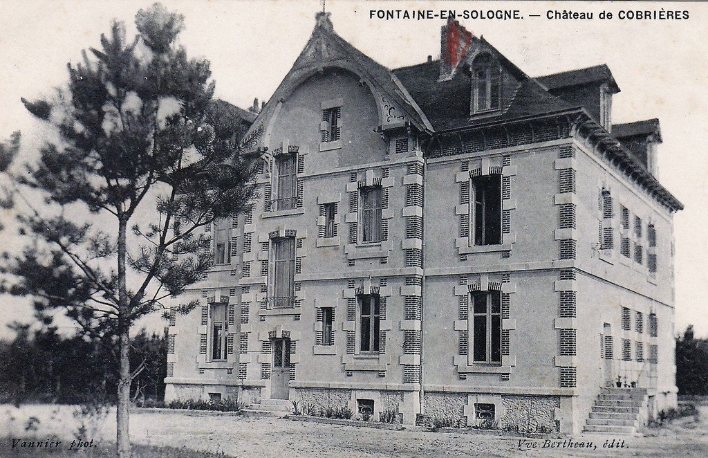 Fontaine en Sologne 41.jpg