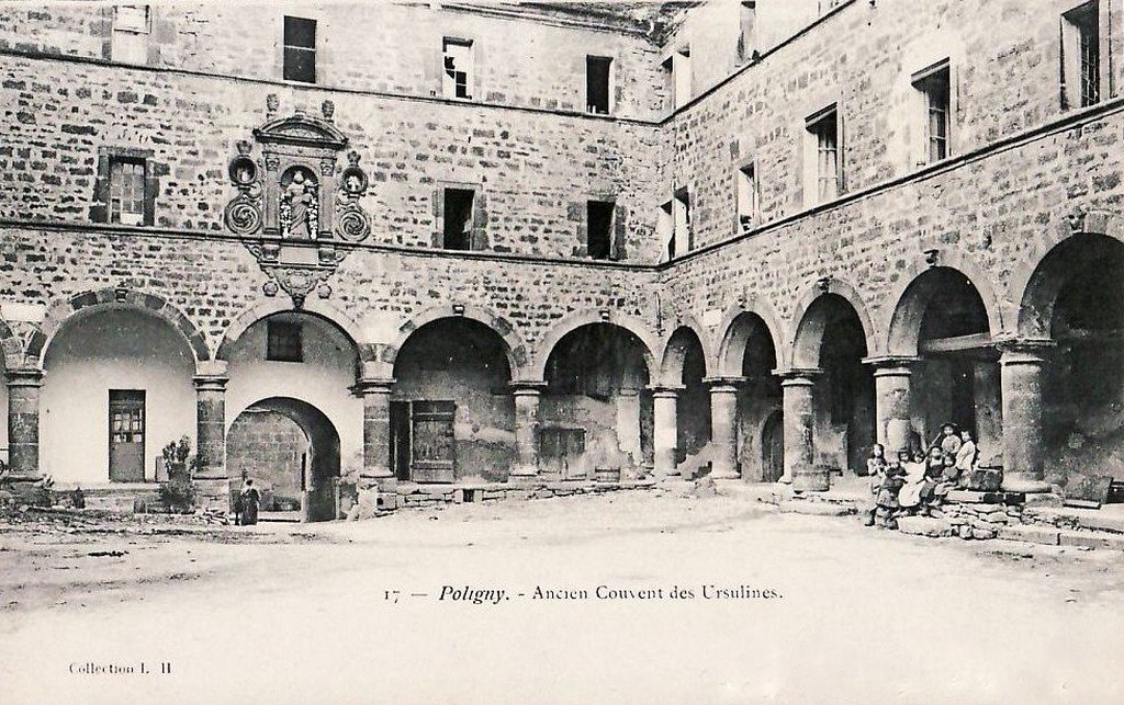 Poligny 17 39.jpg