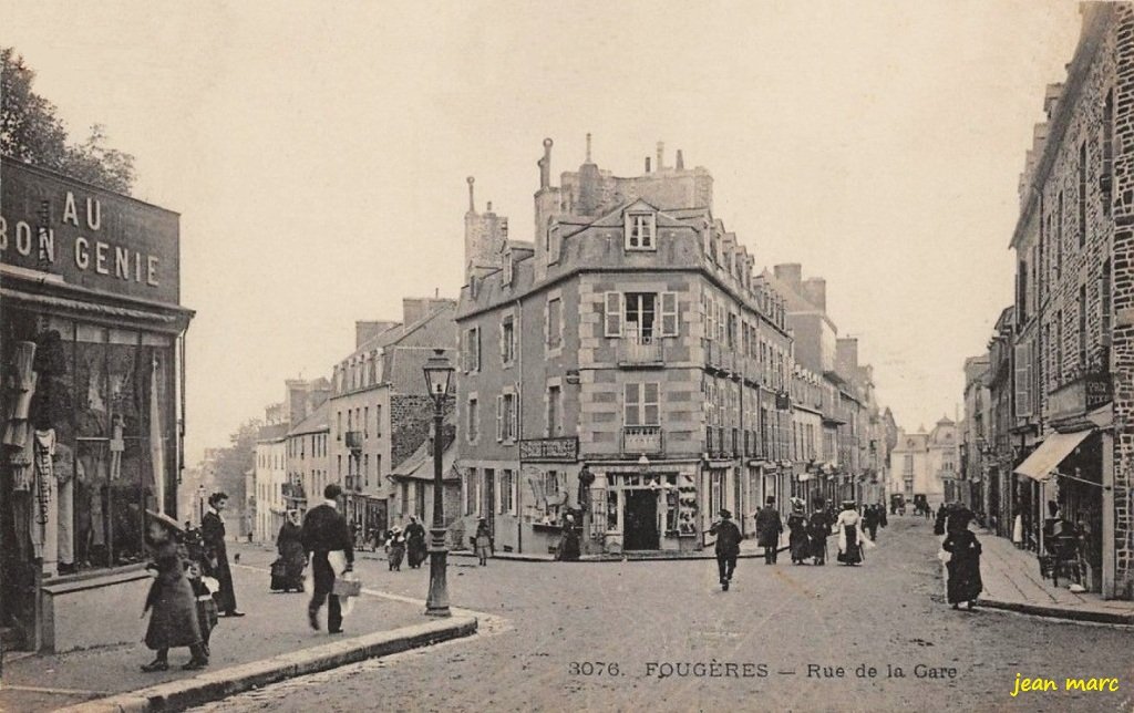 Fougères - Rue de la Gare.jpg