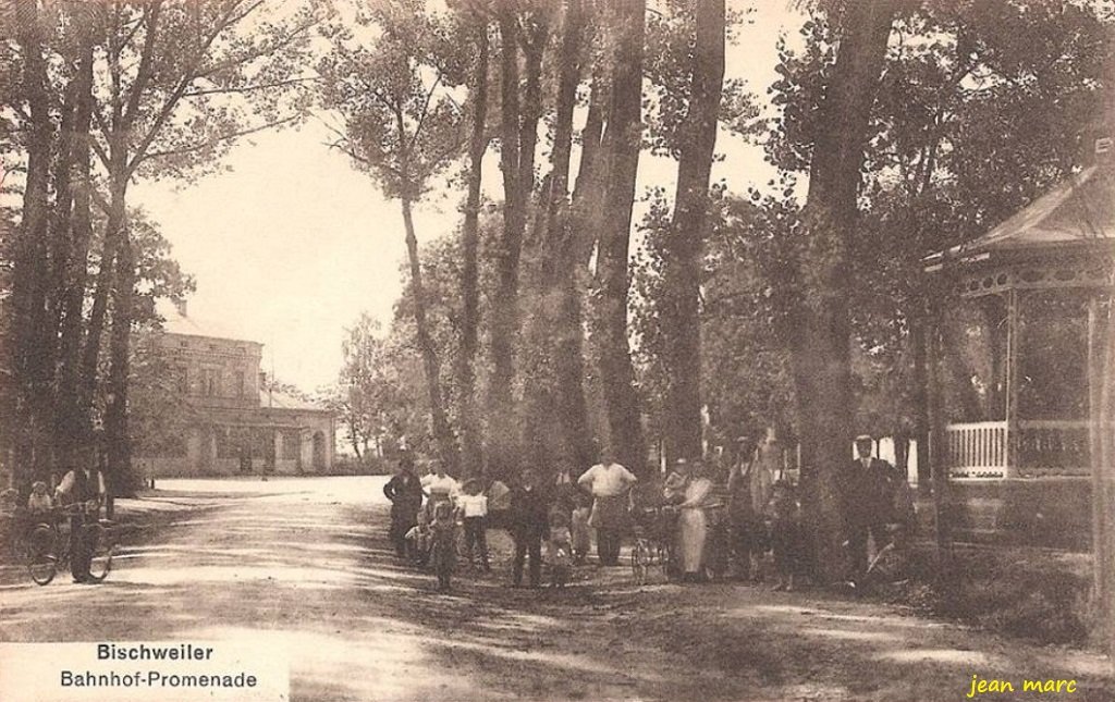 Bischweiler - Bahnhof Promenade.jpg